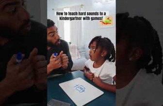 How to teach phonics to a kindergartner with games #shorts